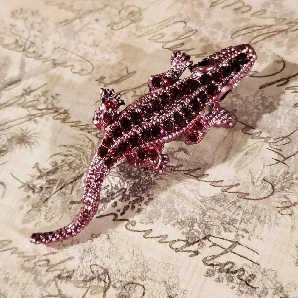 New Vintage 90s Y2K Pink Red Crystal Gecko Lizard Brooch